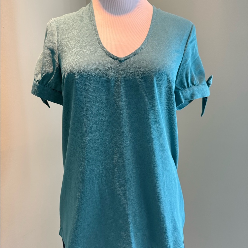Modcloth Teal Short Sleeve V-Neck Top